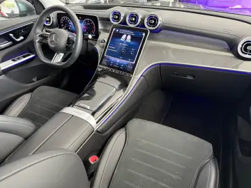 MERCEDES-BENZ GLC 220d 4M AMG PANO HEADUP MEMORY DIG…