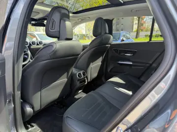 MERCEDES-BENZ GLC 220d 4M AMG PANO HEADUP MEMORY DIG…