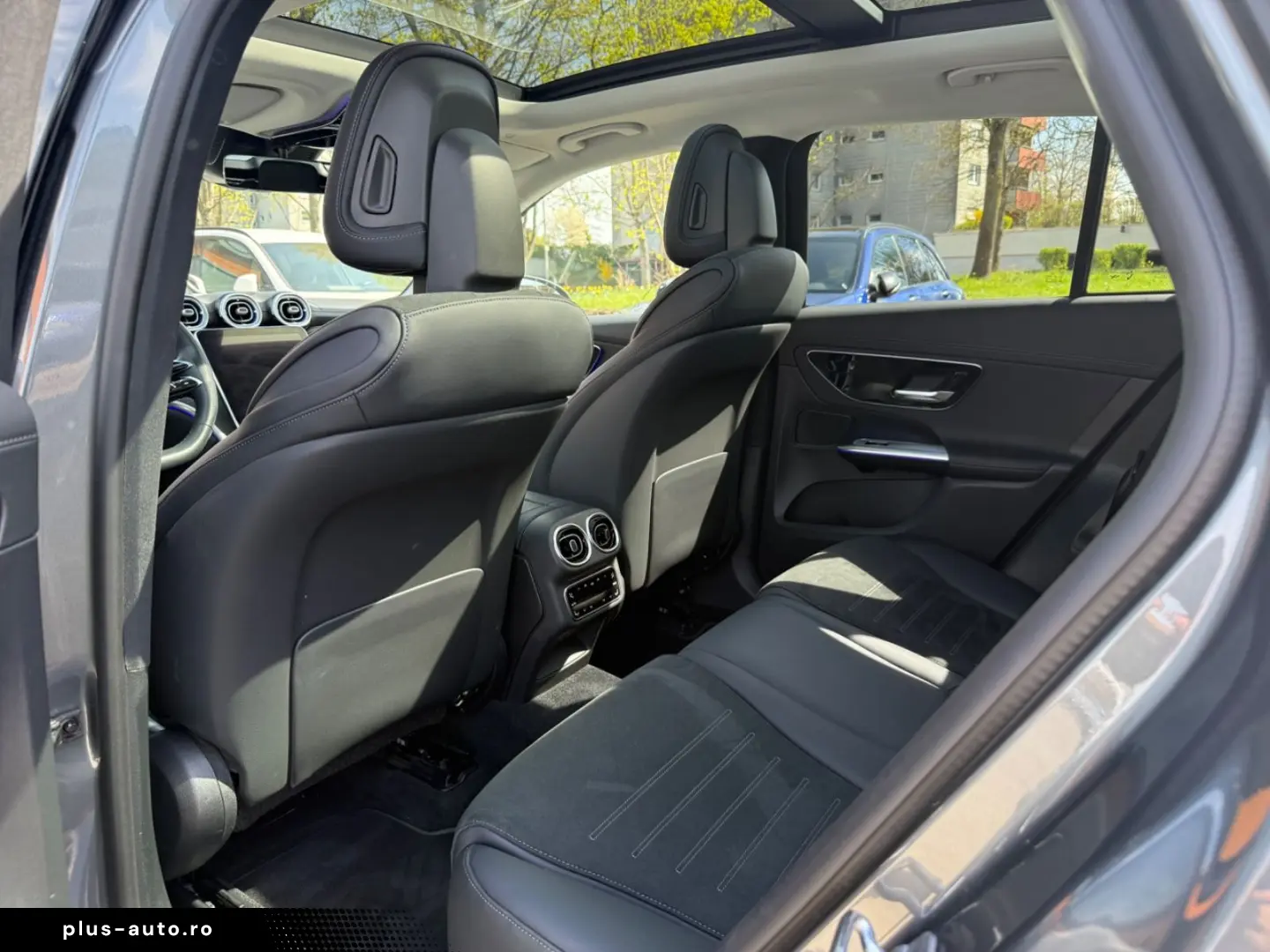 MERCEDES-BENZ GLC 220d 4M AMG PANO HEADUP MEMORY DIG&hellip;