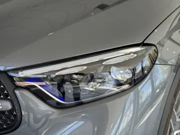 MERCEDES-BENZ GLC 220d 4M AMG PANO HEADUP MEMORY DIG…