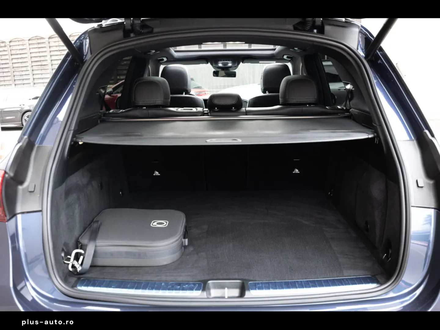 MERCEDES-BENZ GLE 400  e 4M AMG NIGHT AHK 360 PANO AIRMATIC
