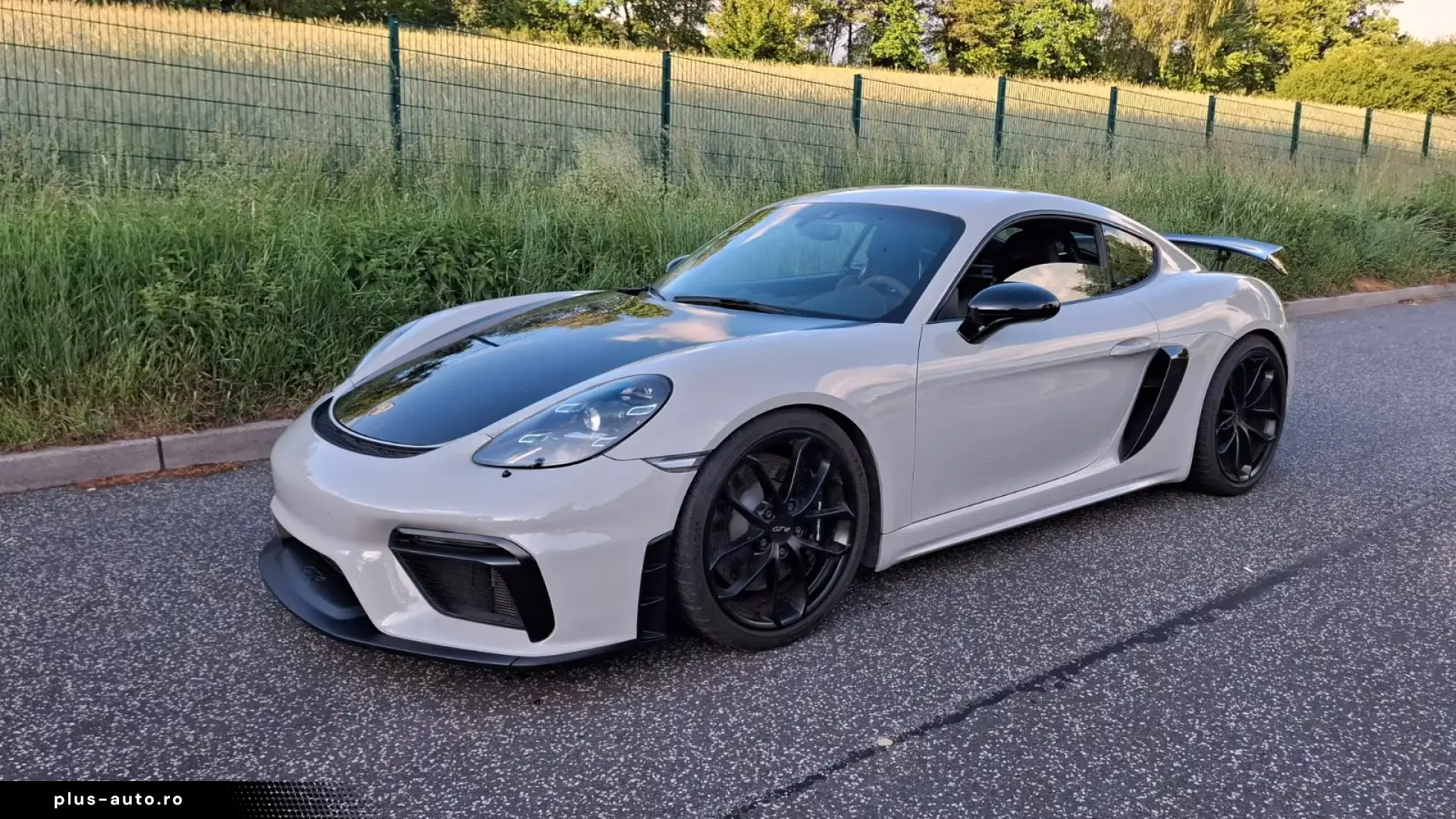 Porsche Cayman GT4-2 Schalensitz Sport-Chrono-Paket Plus