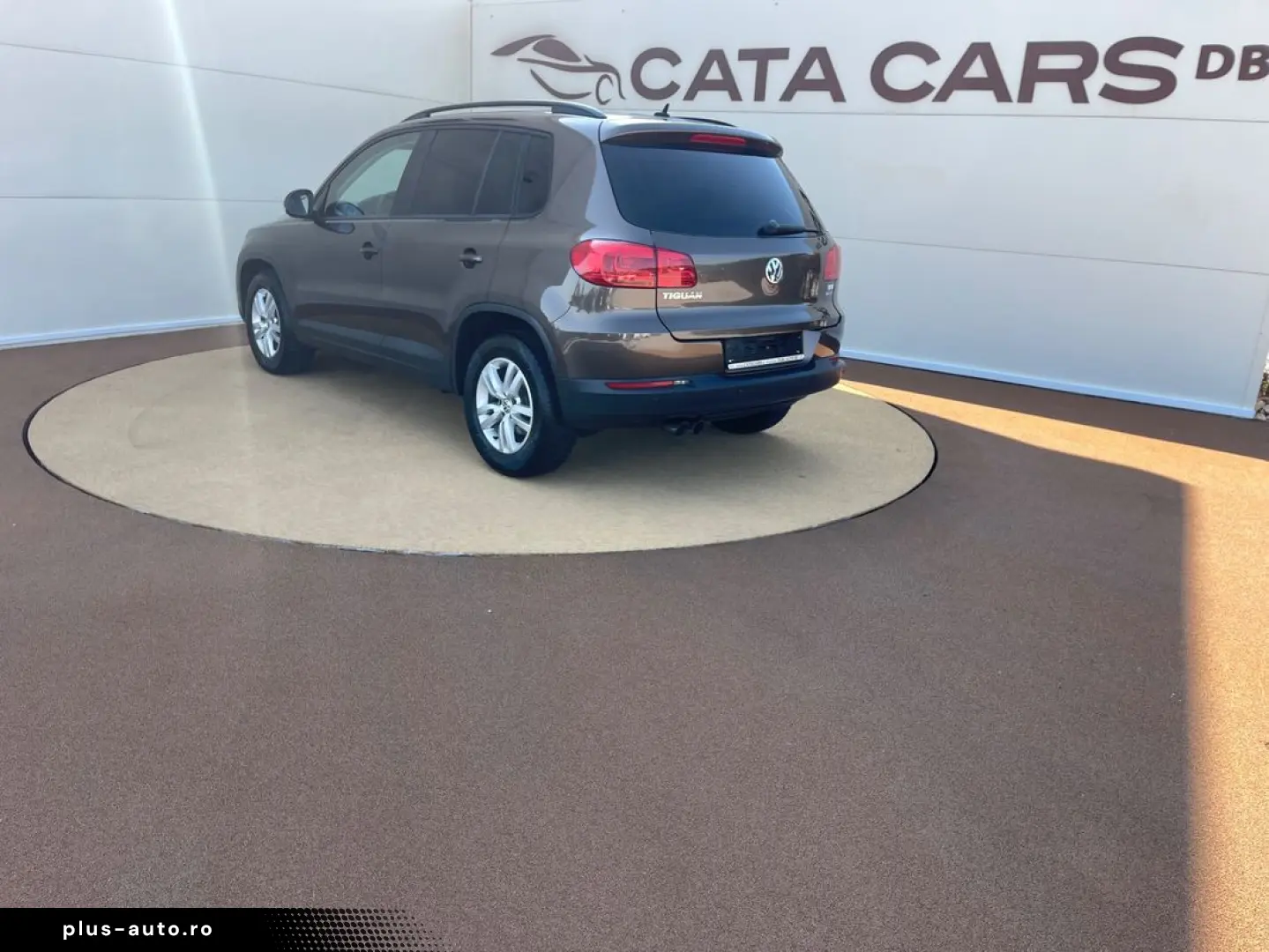 VOLKSWAGEN Tiguan 2014 — imagine 3