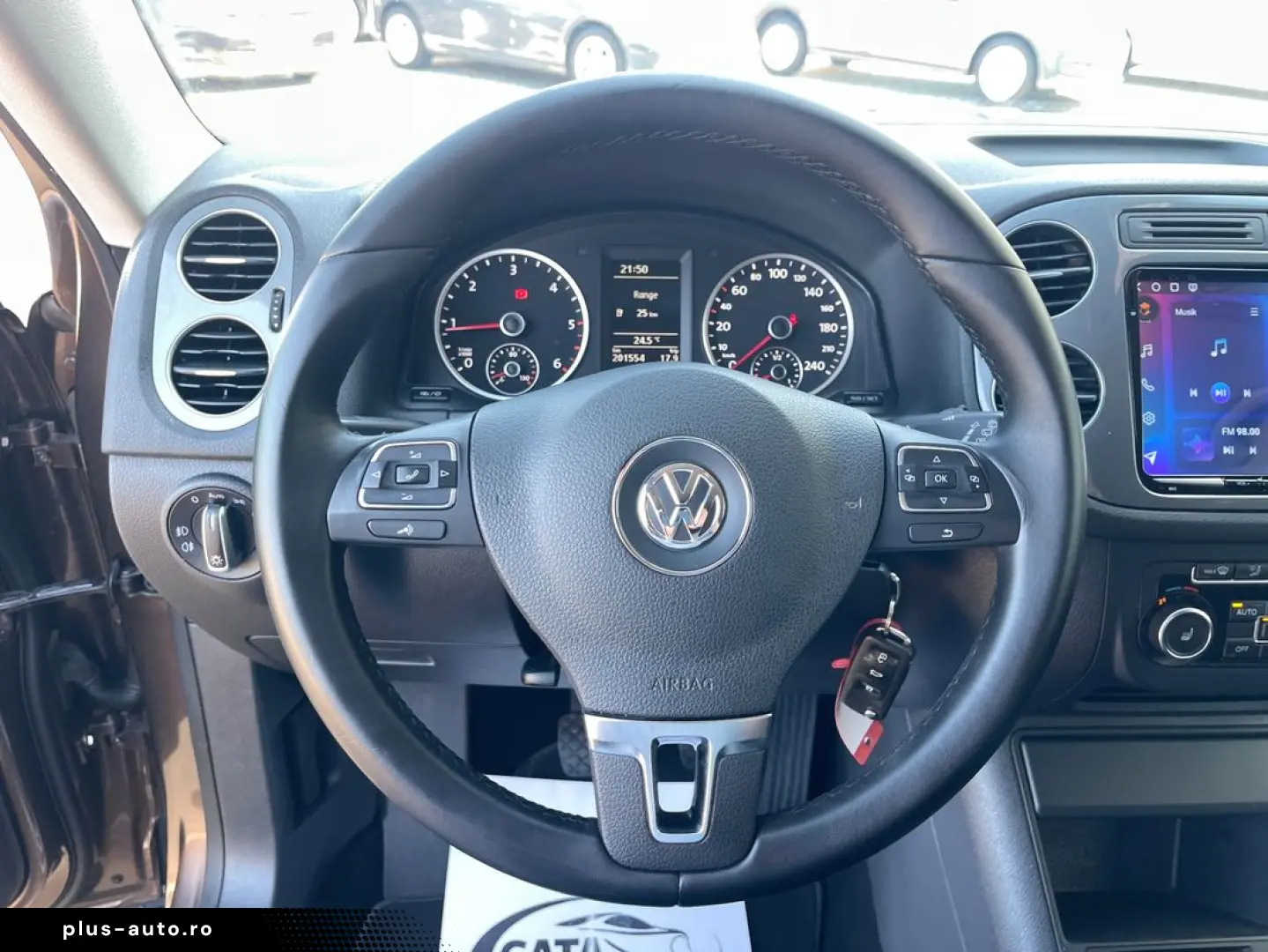 VOLKSWAGEN Tiguan 2014 — imagine 32