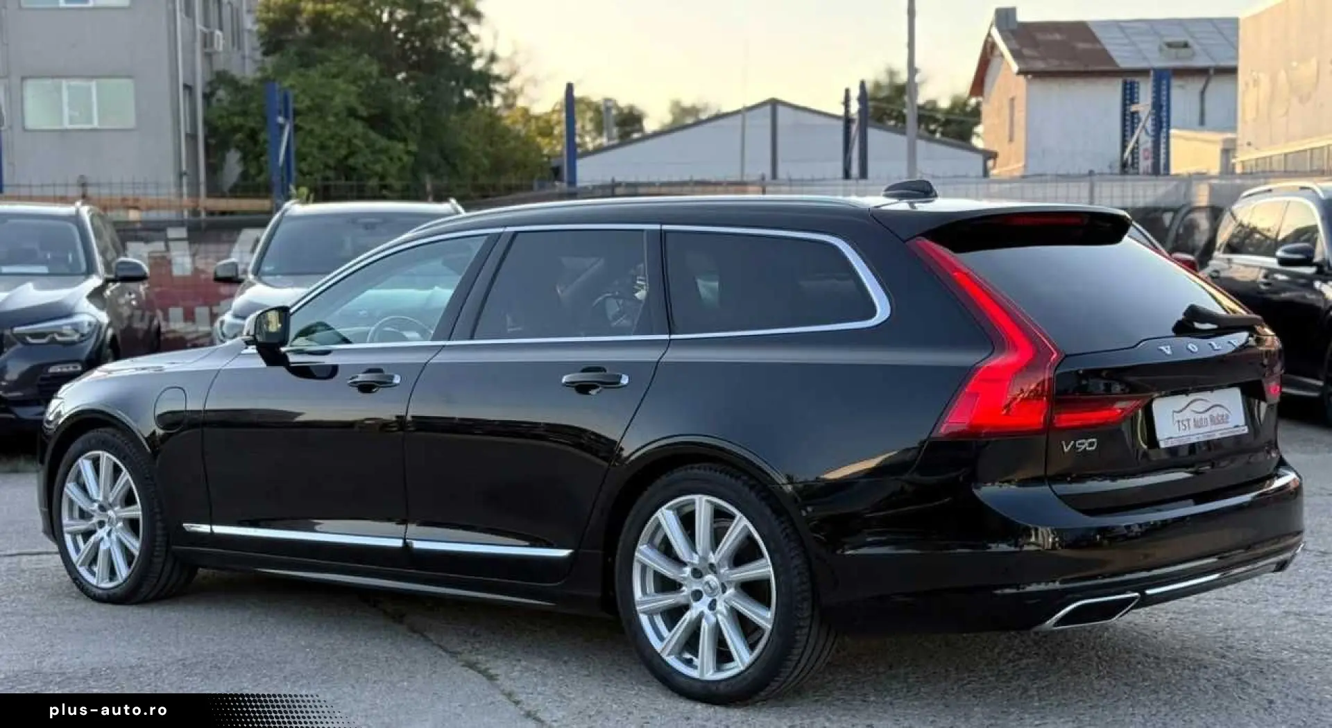 Volvo V90