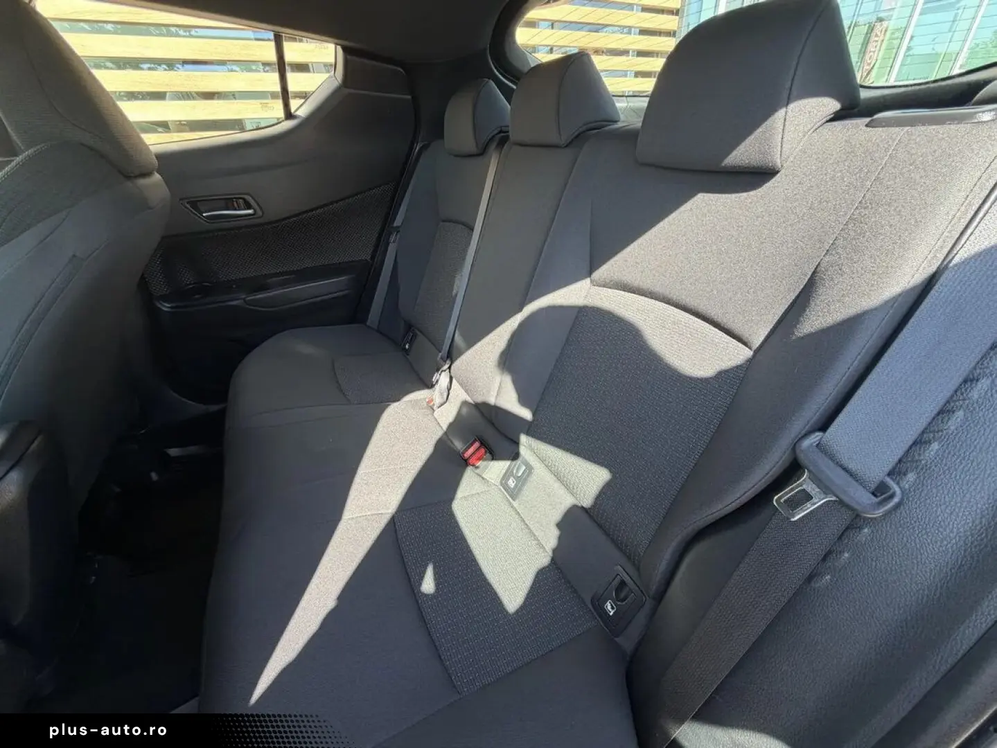 Toyota C-HR 1.8 Hev C-ENTER