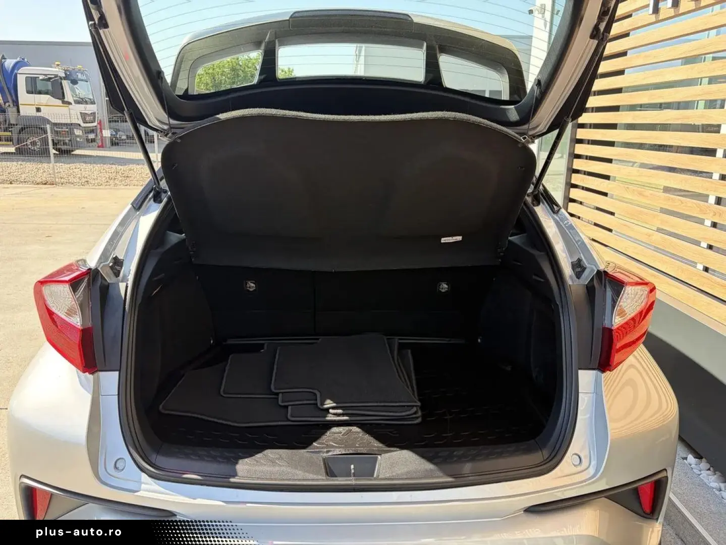 Toyota C-HR 1.8 Hev C-ENTER