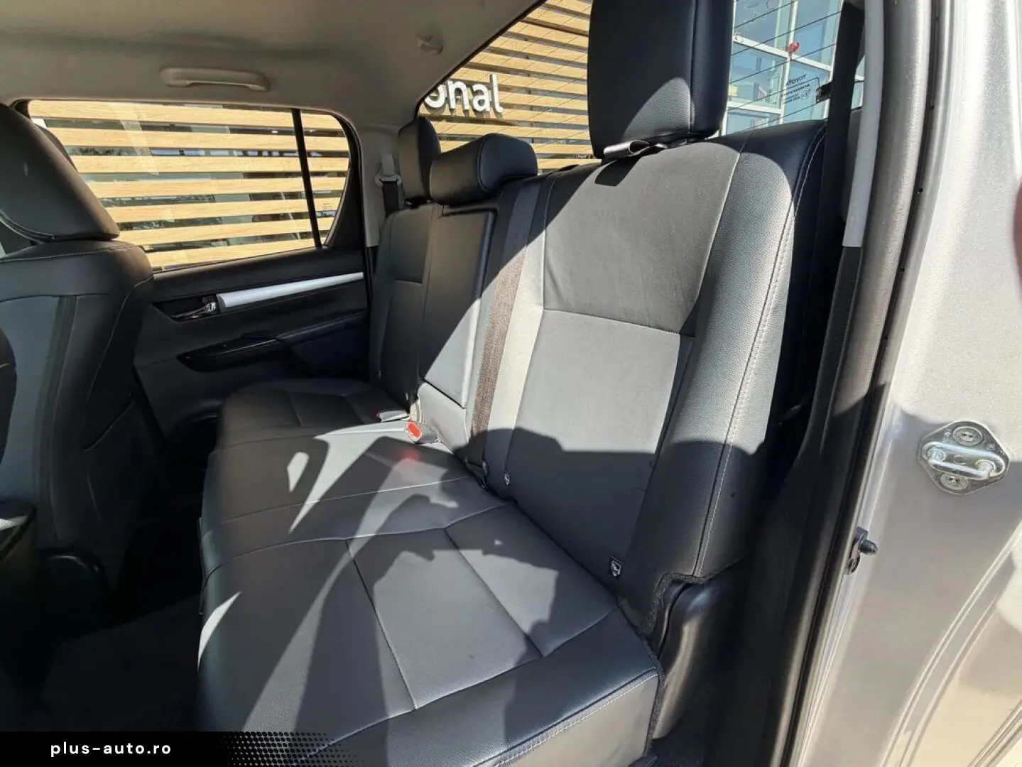 Toyota Hilux 2.4D 150CP 4x4 Double Cab At Executive