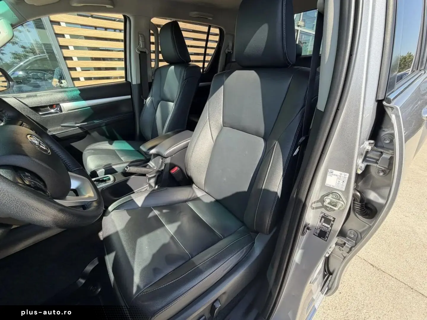 Toyota Hilux 2.4D 150CP 4x4 Double Cab At Executive