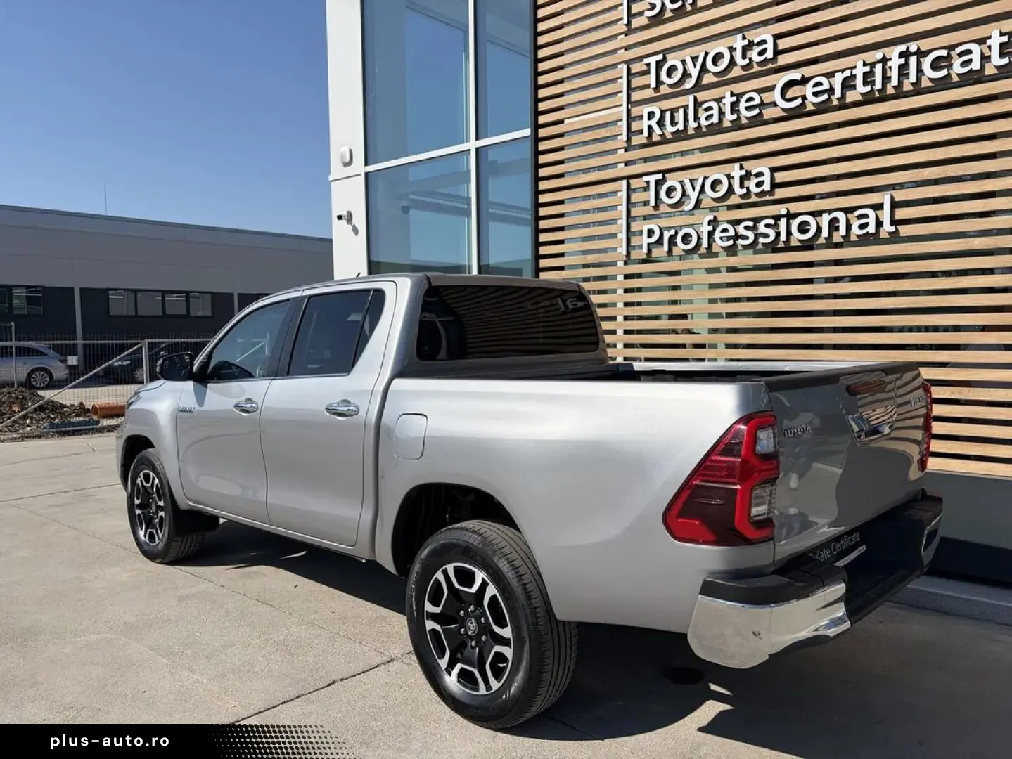 Toyota Hilux 2.4D 150CP 4x4 Double Cab At Executive