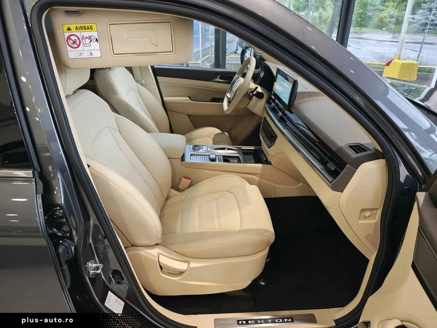 Kg-Mobility Rexton