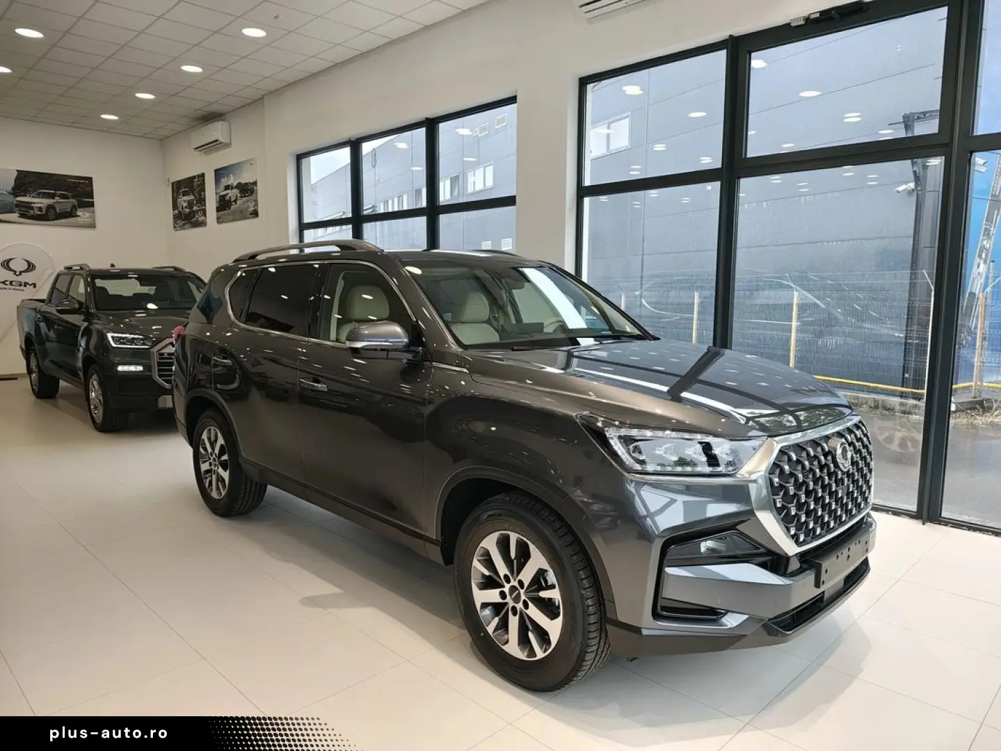 Kg-Mobility Rexton