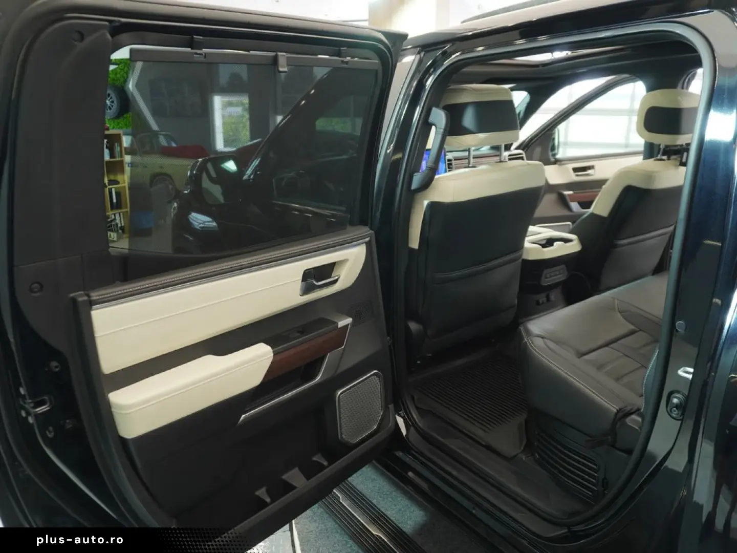 Toyota Tundra Capstone   437 CP   Autoutilitara N1 Impozit M