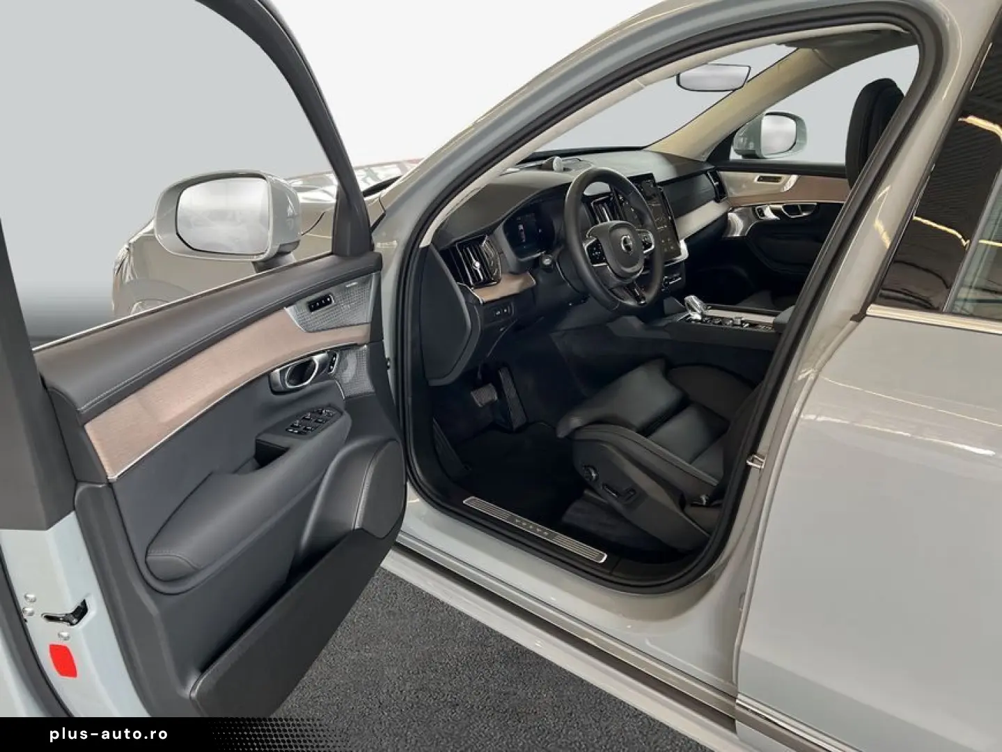 VOLVO XC90 T8 AWD Ultra-Bright Neues-Modell Luftfahrwe