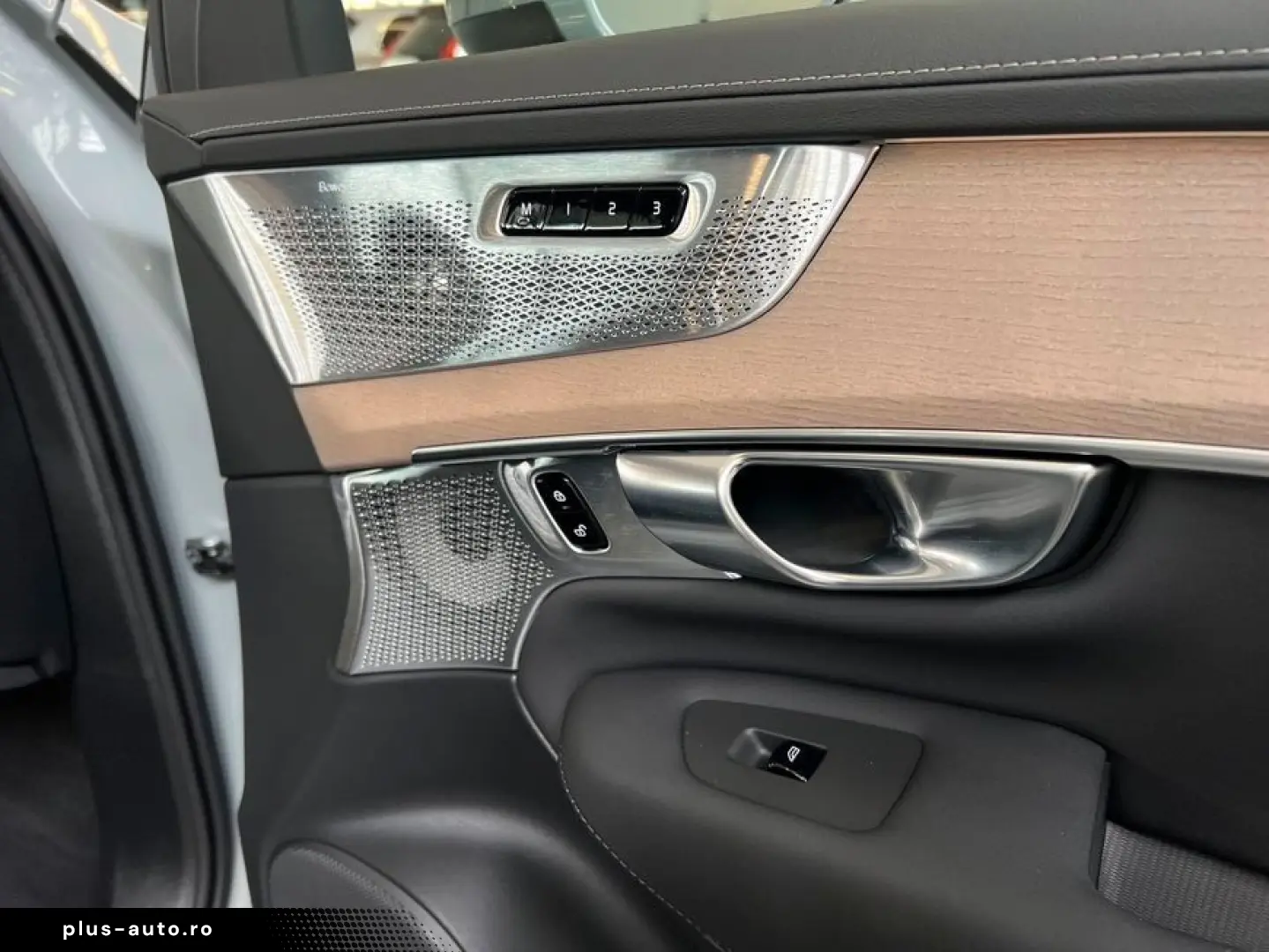 VOLVO XC90 T8 AWD Ultra-Bright Neues-Modell Luftfahrwe