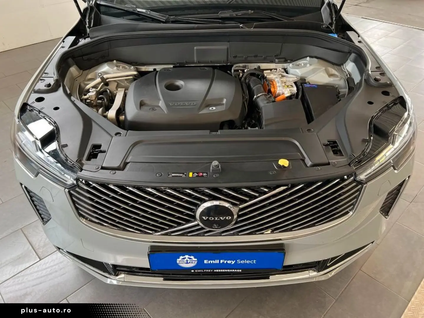 VOLVO XC90 T8 AWD Ultra-Bright Neues-Modell Luftfahrwe