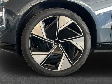 VOLVO EX90 Twin-Motor AWD Ultra 6-Sitzer Luftf B&W 22'