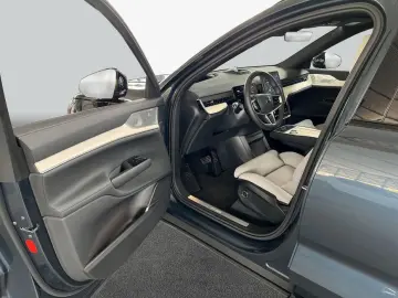 VOLVO EX90 Twin-Motor AWD Ultra 6-Sitzer Luftf B&W 22'