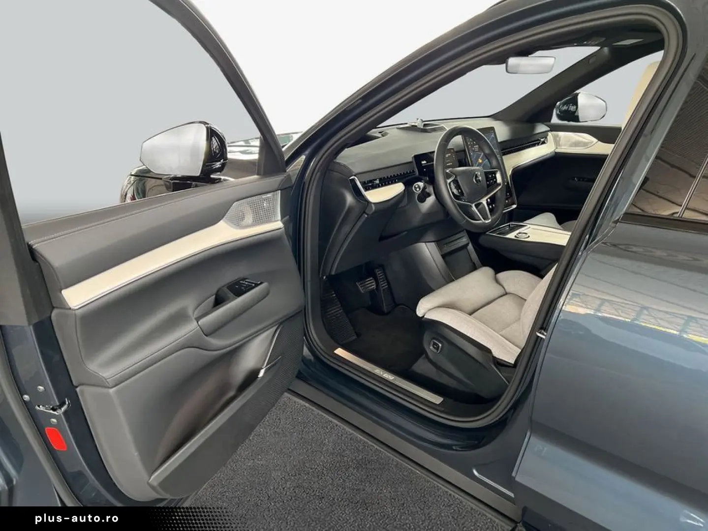 VOLVO EX90 Twin-Motor AWD Ultra 6-Sitzer Luftf B&W 22'