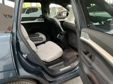 VOLVO EX90 Twin-Motor AWD Ultra 6-Sitzer Luftf B&W 22'