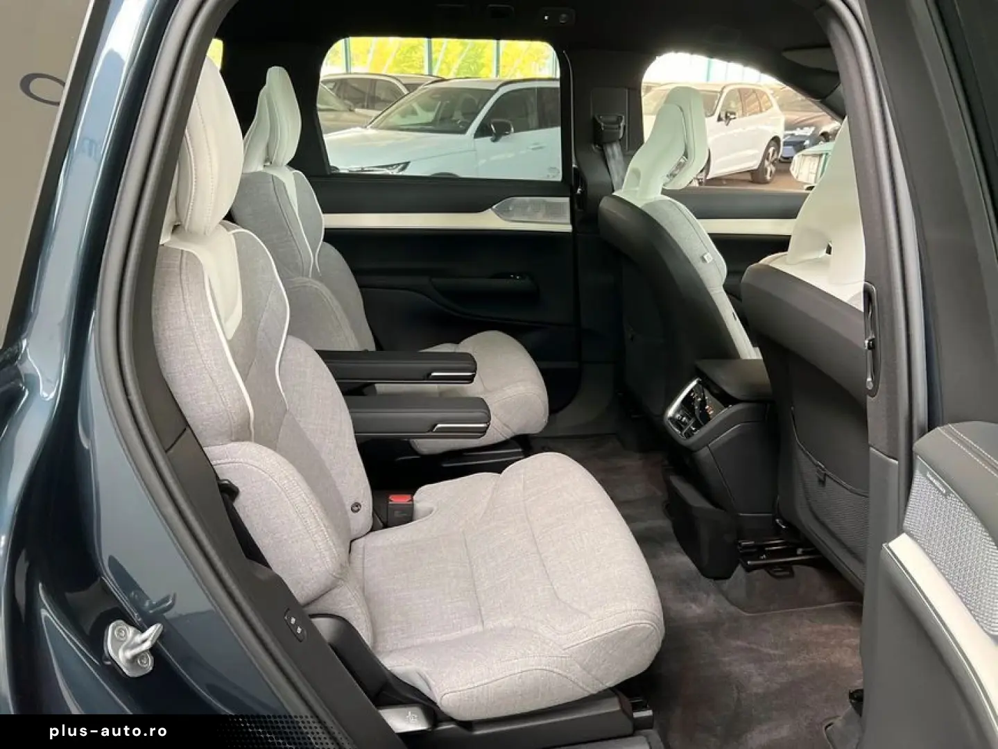 VOLVO EX90 Twin-Motor AWD Ultra 6-Sitzer Luftf B&W 22'