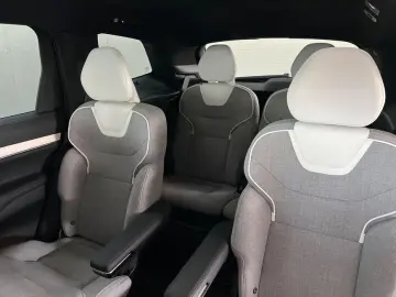 VOLVO EX90 Twin-Motor AWD Ultra 6-Sitzer Luftf B&W 22'
