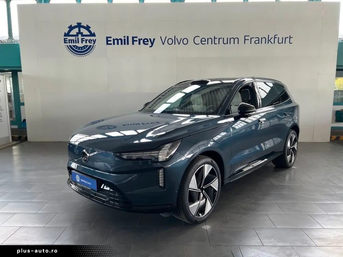 VOLVO EX90 Twin-Motor AWD Ultra 6-Sitzer Luftf B&W 22'