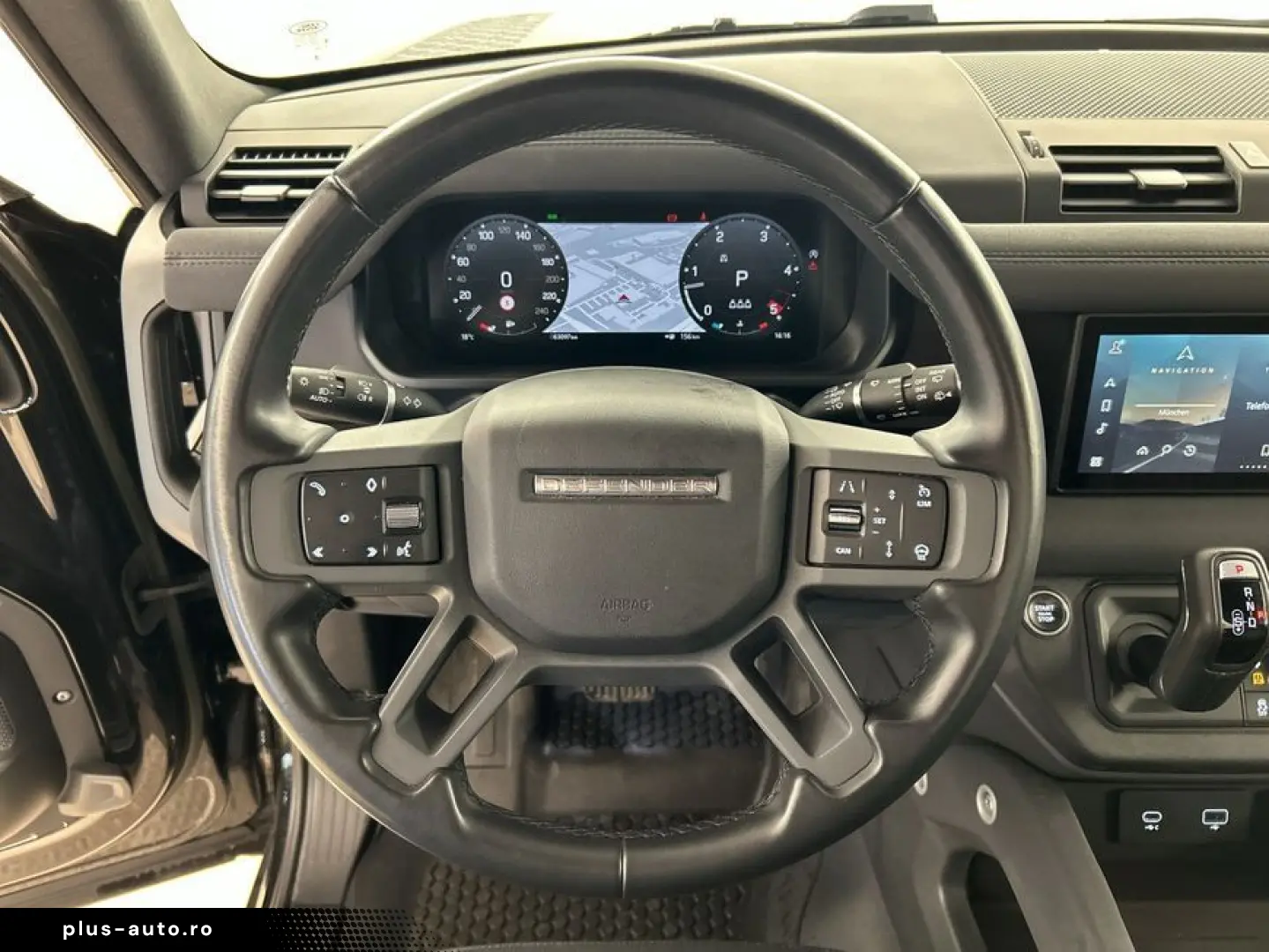 LAND ROVER Defender 110 D300 X-Dynamic SE
