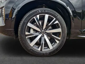 VOLVO XC90 B5 B AWD Plus Bright