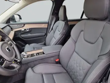 VOLVO XC90 B5 B AWD Plus Bright