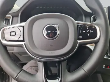 VOLVO XC90 B5 B AWD Plus Bright