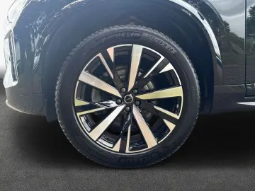 VOLVO XC90 B5 B AWD Plus Bright 184 kW  5-türig