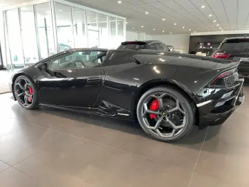 LAMBORGHINI Huracán EVO Spyder   LIFT   SENSONUM   SOFORT