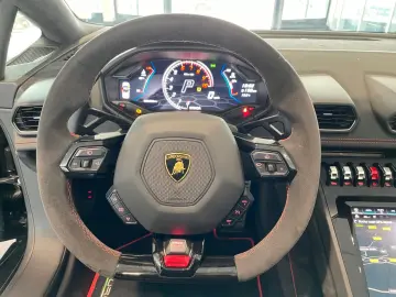 LAMBORGHINI Huracán EVO Spyder   LIFT   SENSONUM   SOFORT