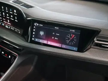 AUDI Q5 TDI quattro   2x S line   Pano   Tech plus