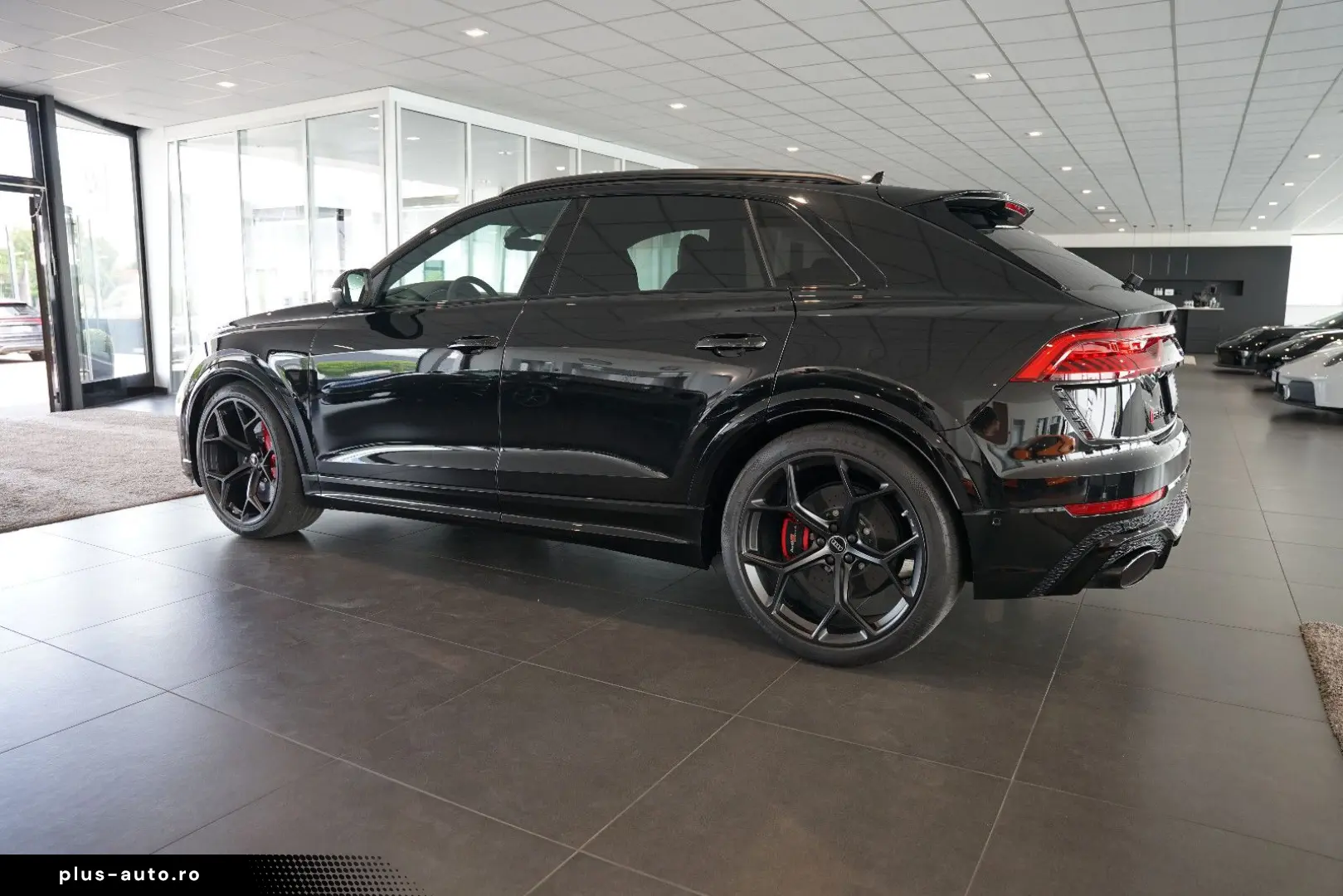 AUDI RSQ8   HuD   Keramik   Pano   305 km h   23