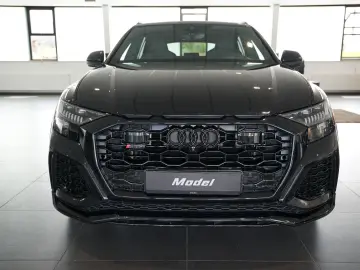 AUDI RSQ8   HuD   Keramik   Pano   305 km h   23