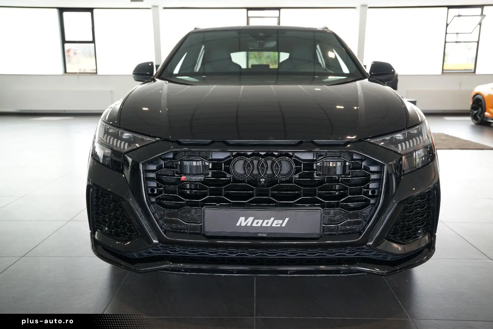 AUDI RSQ8   HuD   Keramik   Pano   305 km h   23
