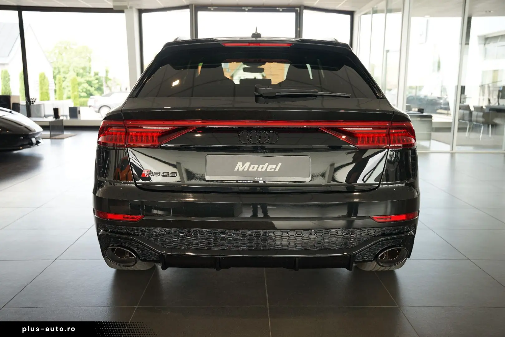 AUDI RSQ8   HuD   Keramik   Pano   305 km h   23