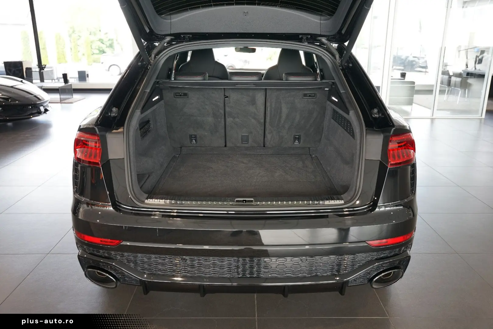 AUDI RSQ8   HuD   Keramik   Pano   305 km h   23
