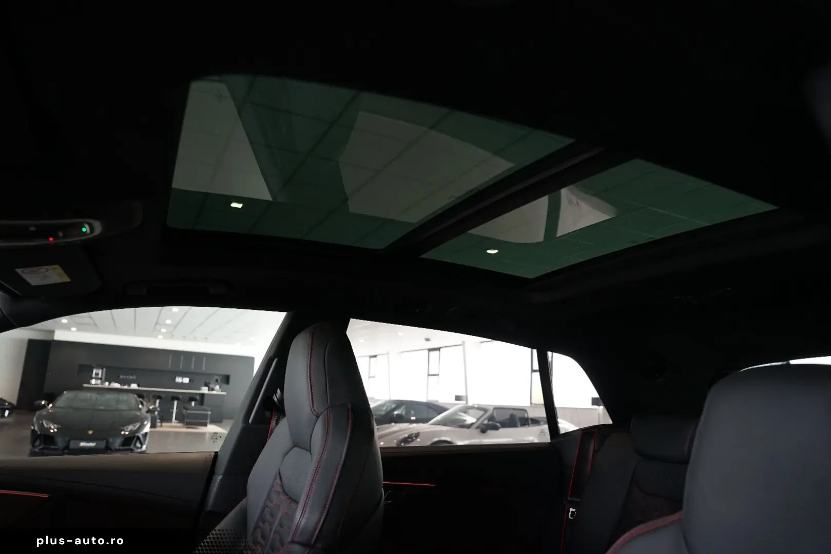 AUDI RSQ8   HuD   Keramik   Pano   305 km h   23