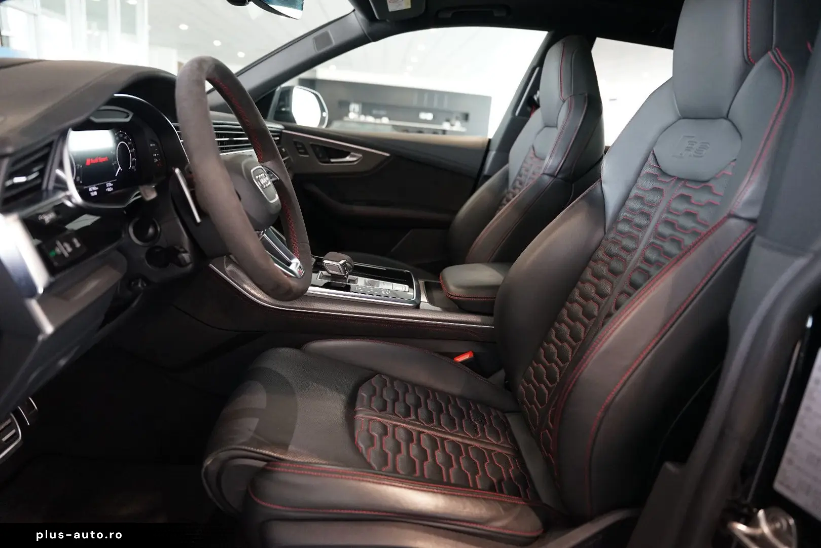 AUDI RSQ8   HuD   Keramik   Pano   305 km h   23