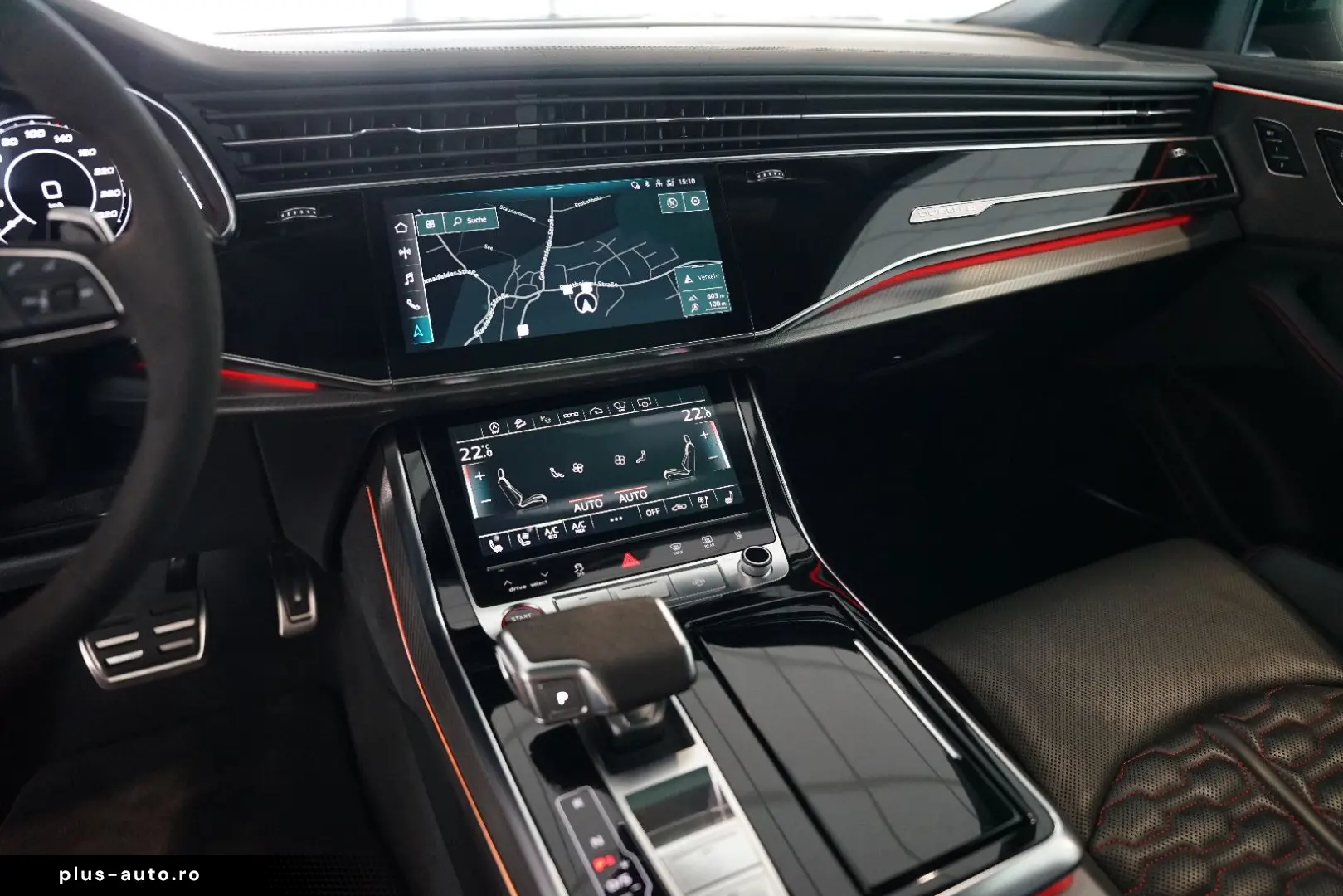 AUDI RSQ8   HuD   Keramik   Pano   305 km h   23