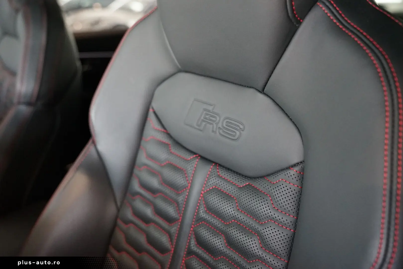 AUDI RSQ8   HuD   Keramik   Pano   305 km h   23
