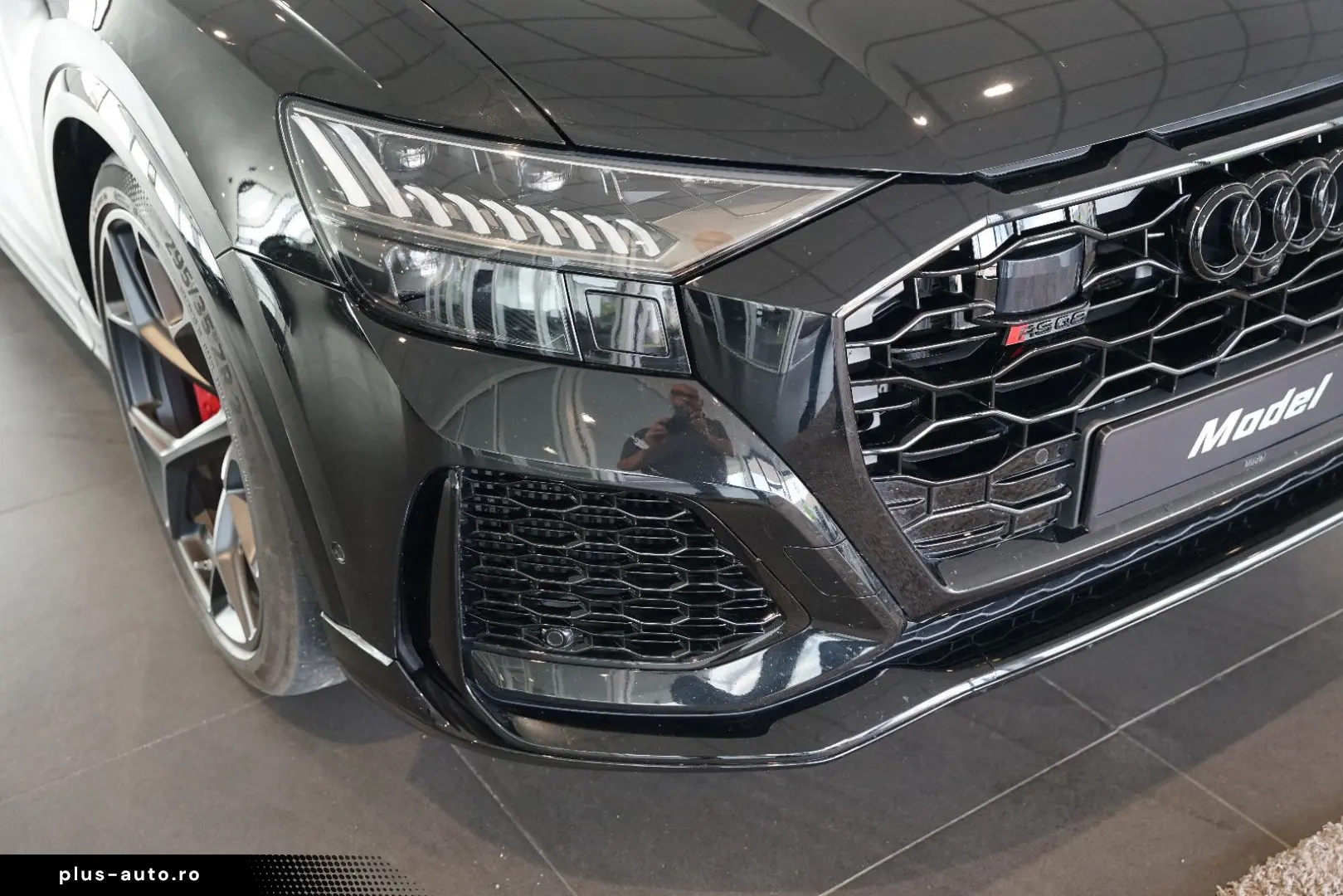 AUDI RSQ8   HuD   Keramik   Pano   305 km h   23
