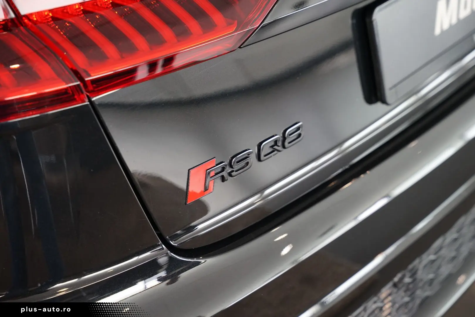 AUDI RSQ8   HuD   Keramik   Pano   305 km h   23