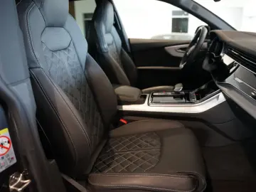 AUDI Q8 50 TDI S line   S-Sportsitze   Pano   B&O
