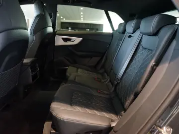AUDI Q8 50 TDI S line   S-Sportsitze   Pano   B&O