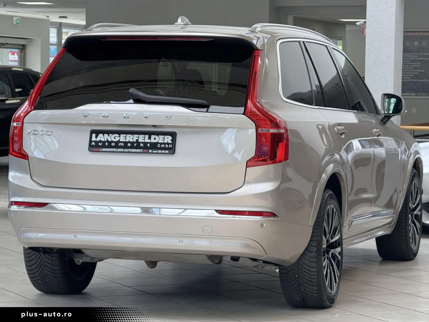 VOLVO XC 90 T8 AWD Plus Bright 7Sitze Pano LEDER STDHZ