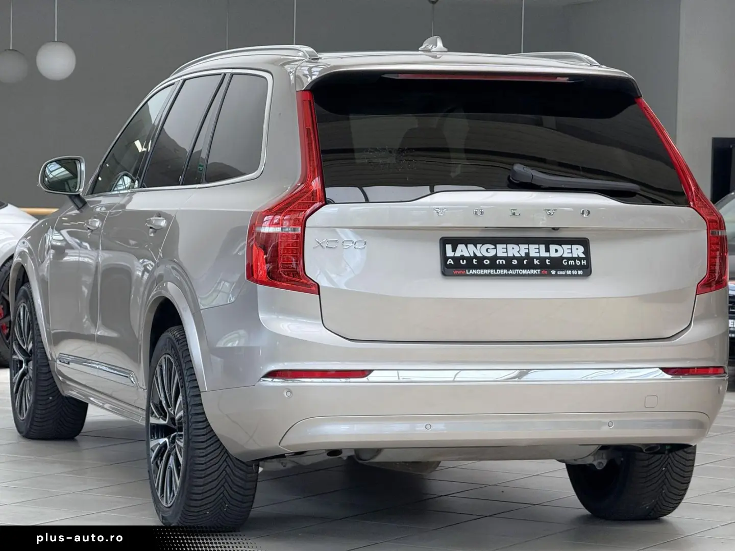 VOLVO XC 90 T8 AWD Plus Bright 7Sitze Pano LEDER STDHZ